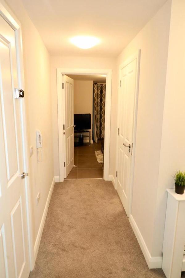 Lovely 2- Bedroom Apartment In Belfast Exterior photo